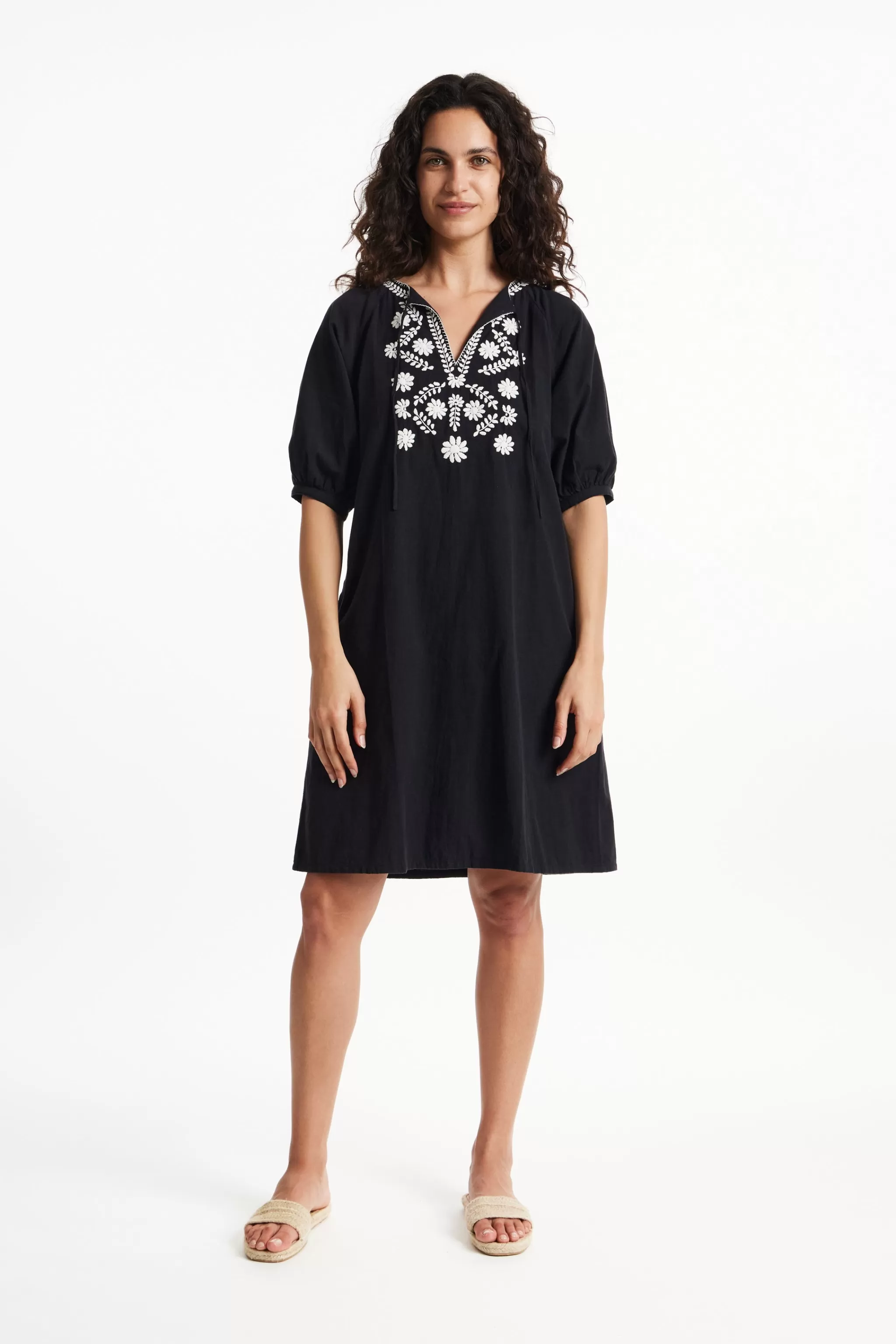 People Tree Dresses^Pia Embroidered Dress In Black